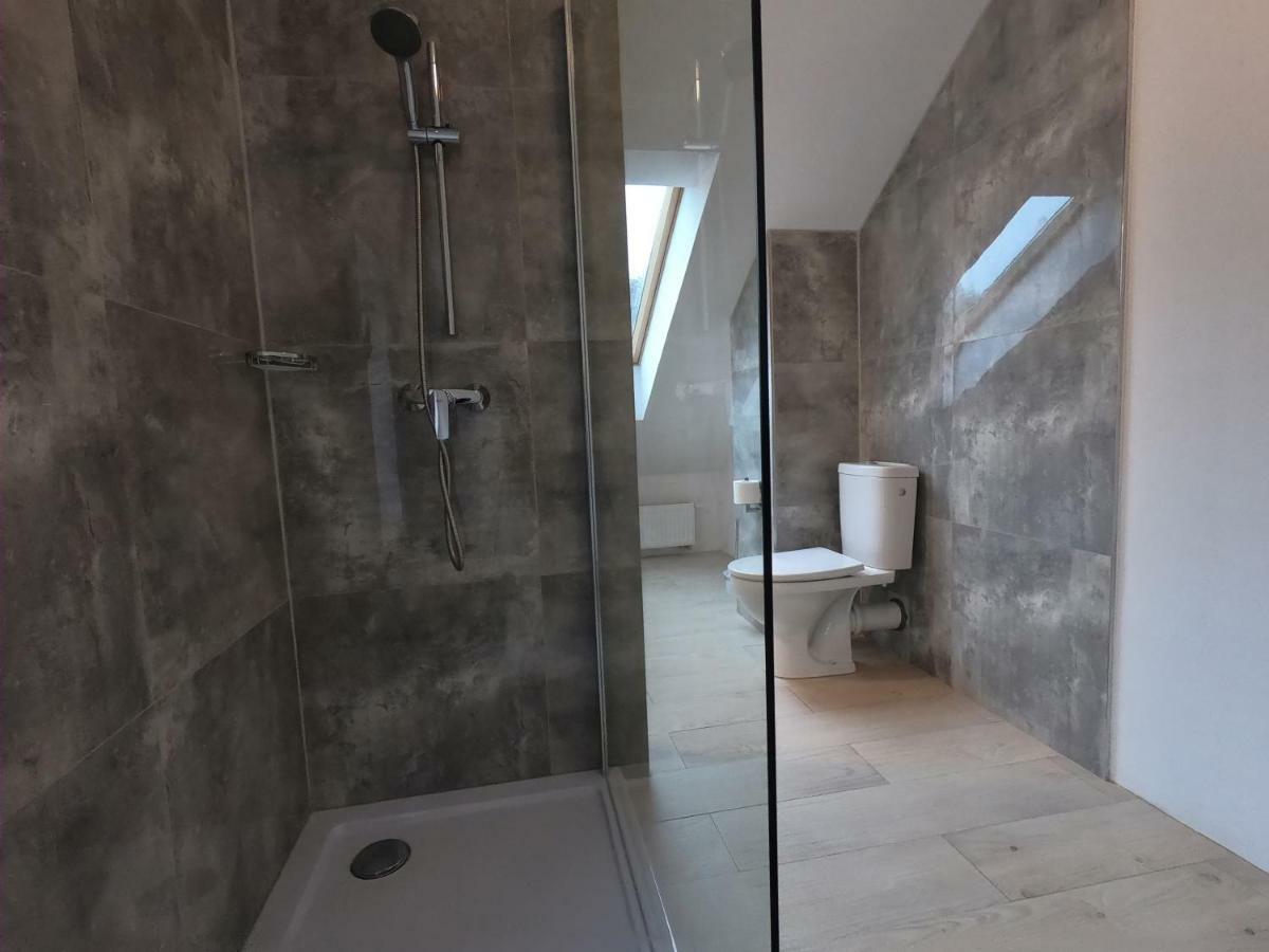 Caloroczny Domek W Lesie Puszcza Zielonka Villa Kiszkowo Ngoại thất bức ảnh