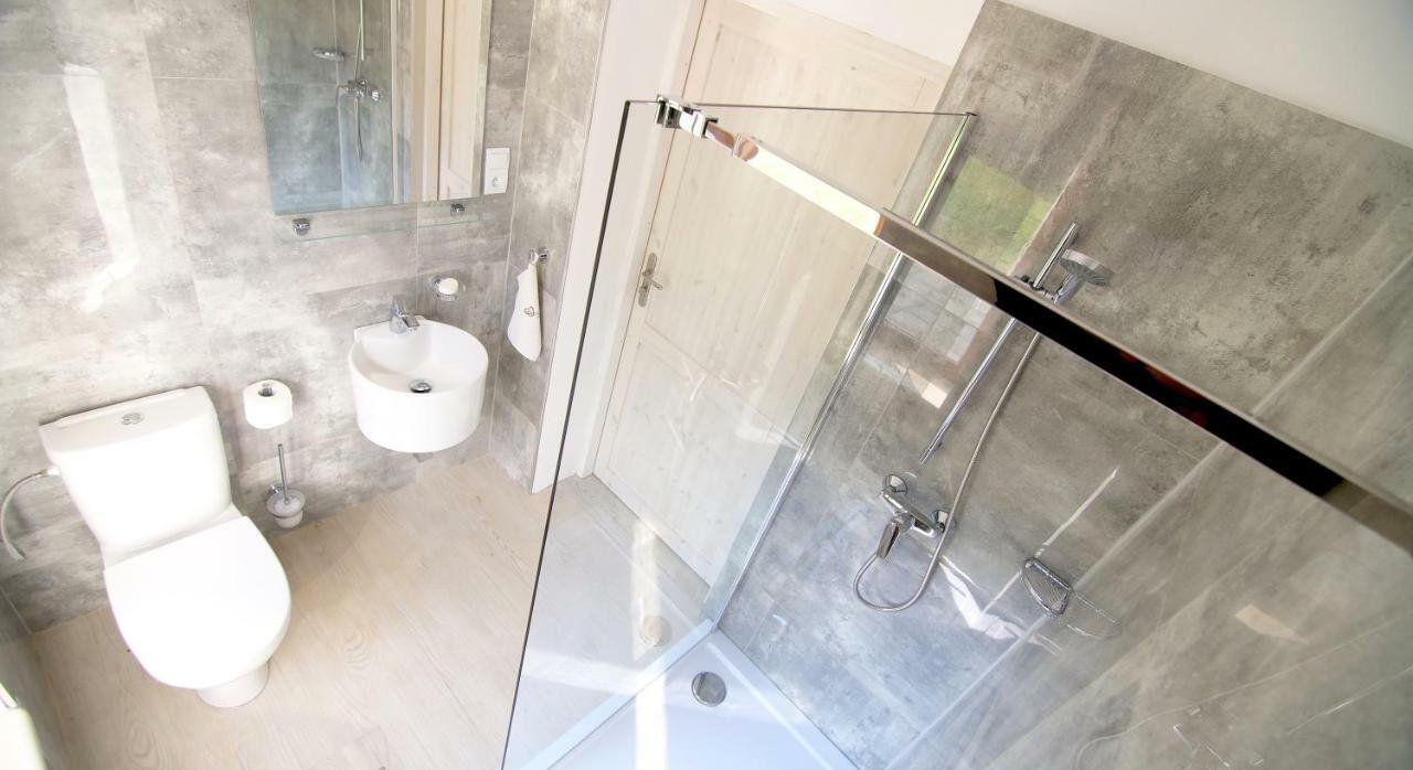 Caloroczny Domek W Lesie Puszcza Zielonka Villa Kiszkowo Ngoại thất bức ảnh